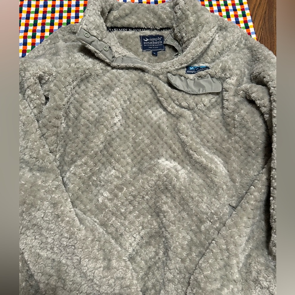 Simply Southern Plush Gray Pullover S